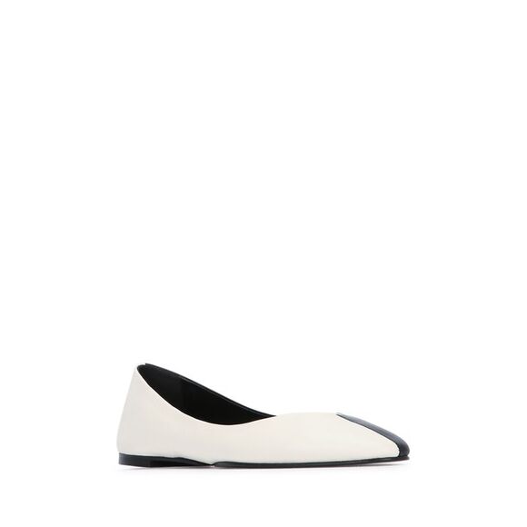 Jacquemus Women Les Ballerines Ovalo - Picture 2 of 2